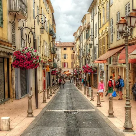 Juan-les-pins Center Sylvaplana